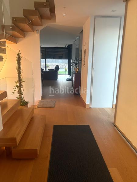 Foto 9e57aabe-7b4b-4198-b708-bcb94a1a3689. Chalet with fireplace heating parking pool in Los Satélites-Roza Martín Majadahonda