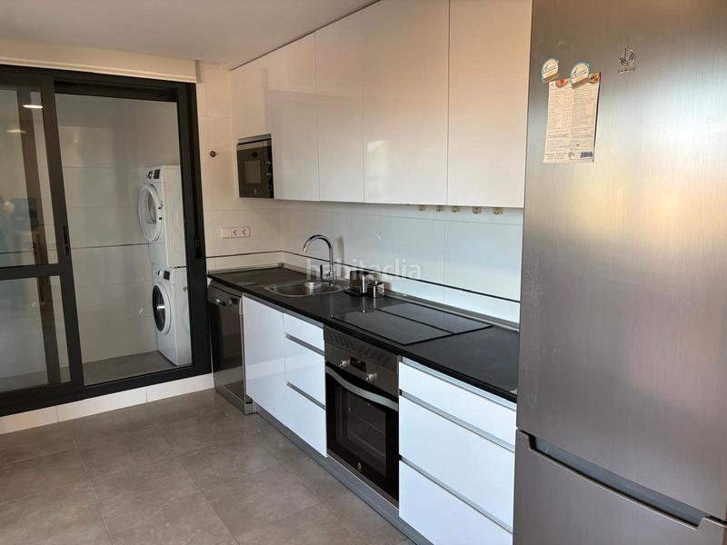 Foto f32140fd-efb2-4c09-bf4c-cb8abb343f60. Location appartement avec chauffage piscine dans Sector S Boadilla del Monte