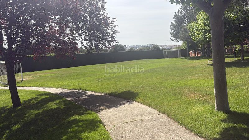 Foto 5ad741b2-9199-4bd0-98a4-d78c85e6d8b6. Xalet amb xemeneia calefacció piscina a Valdepastores-Las Encinas Boadilla del Monte