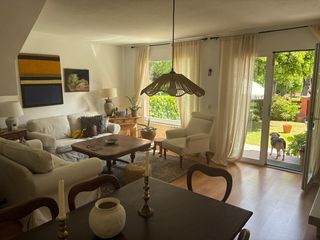Chalet à Valdepastores-Las Encinas. "chalet luminoso para entrar a vivir en entorno verde"