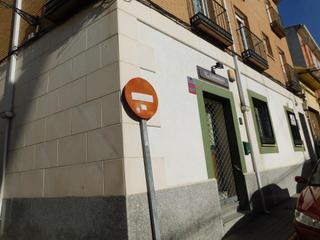 Local Comercial a Centro. Local comercial con trastero junto al ayuntamiento y correos