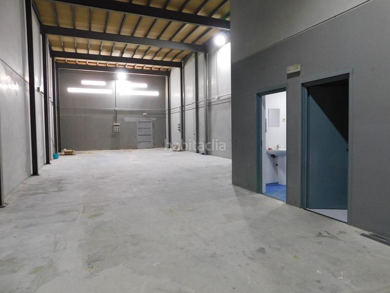 Foto faba1c3c-f924-4073-8edc-3b218d0661ab. Nave industrial  en polígono puerta de madrid en Casarrubuelos