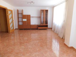 Flat en Cobeja. 3 planta sin ascensor, para entrar a vivir, 3 dormitorios, 2 ter
