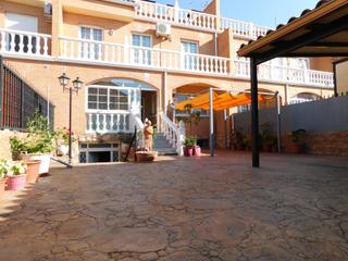 Casa adossada a Seseña Nuevo. Chalet de 4 plantas en seseña nuevo, 3 dorm, 4 baños patio de 10