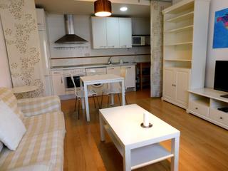 Pis a Yeles. Piso en centro de yeles, 2 dorm, 1 baño, garaje y trastero