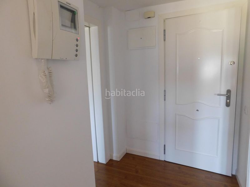 Foto a455a97e-96e1-47b5-9219-430448e1150f. Pis amb calefacció aparcament a Magán