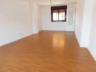 Dúplex a Magán. Piso dúplex de 2 dormitorios, 2 baños, garaje y trastero