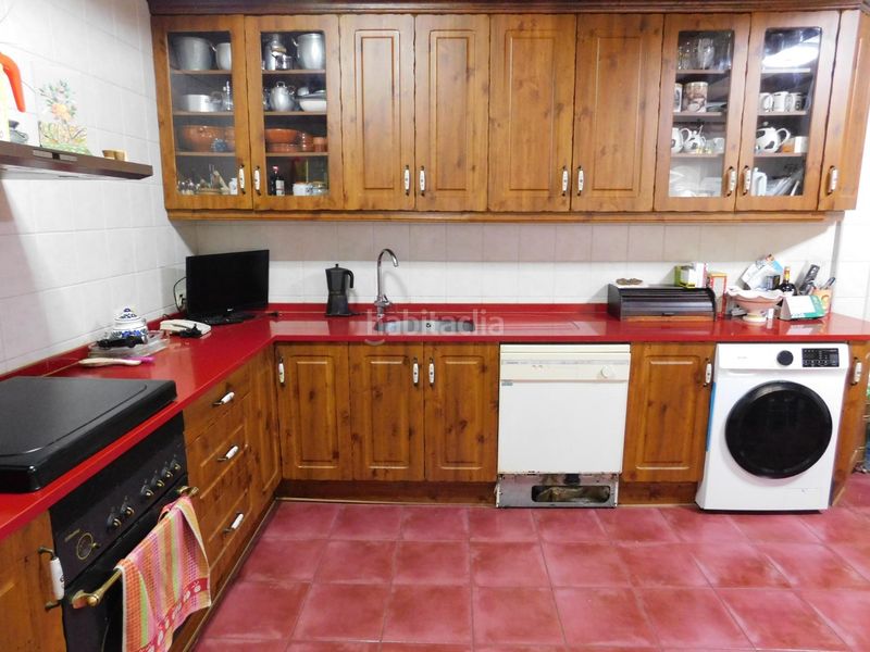 Foto 16835497-e4b0-4953-8c58-7e869f22b0b3. Casa adossada amb calefacció aparcament a Numancia de la Sagra