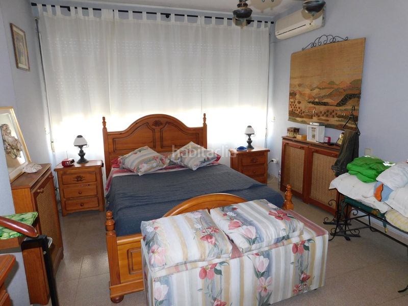 Foto fdd83a75-a3c3-43f6-9376-672970ef68e1. Casa adossada amb calefacció aparcament a Numancia de la Sagra