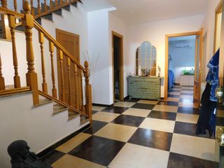 Casa adosada en Yuncler. Chalet adosado en yuncler 3 plantas para entrar a vivir