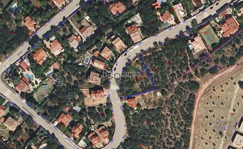 Foto e2d5eae4-153b-4409-ad6f-0e827d16d7fa. Finca rústica gran parcela en venta en urb. sotolargo en Valdeaveruelo