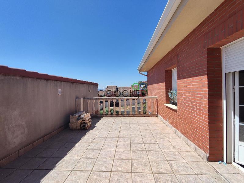Foto 060d23b0-bbd2-402d-88c0-7ec61e4a8d8a. Casa chalet independiente en venta en Cabanillas del Campo