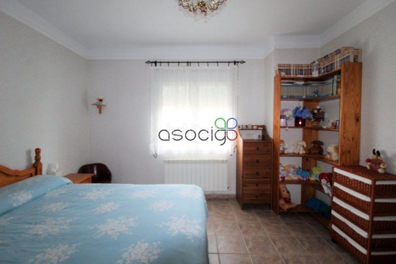 Foto 671c8f97-bd84-487e-9a53-c229a08d2f44. Casa chalet independiente en venta en Cabanillas del Campo