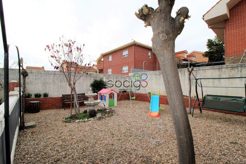 Foto a7b78e53-5b94-4ecf-942f-fdd712c64239. Casa chalet independiente en venta en Cabanillas del Campo