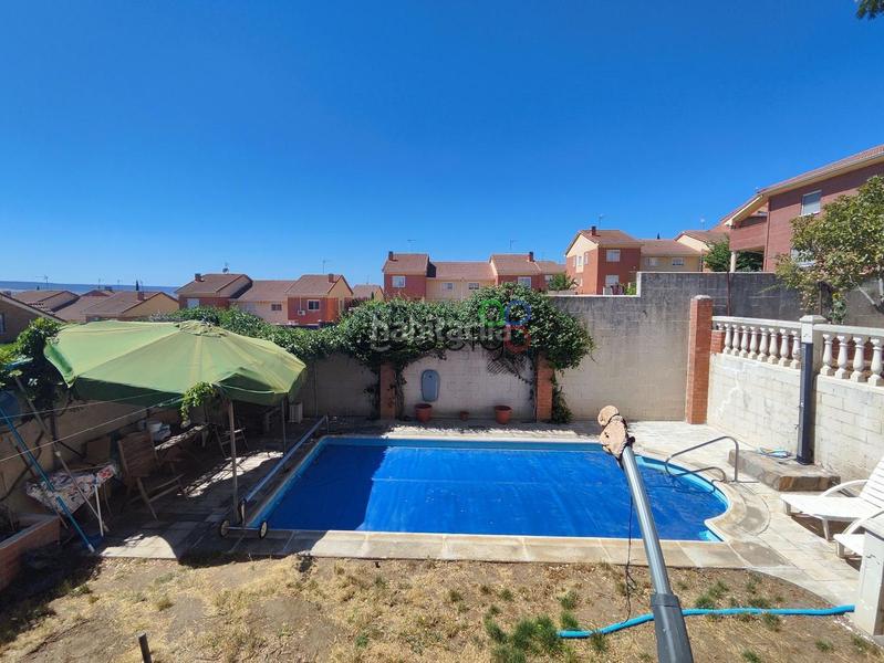 Foto ad601f51-ec02-456e-afaf-59e964a4ea1d. Casa chalet independiente en venta en Cabanillas del Campo