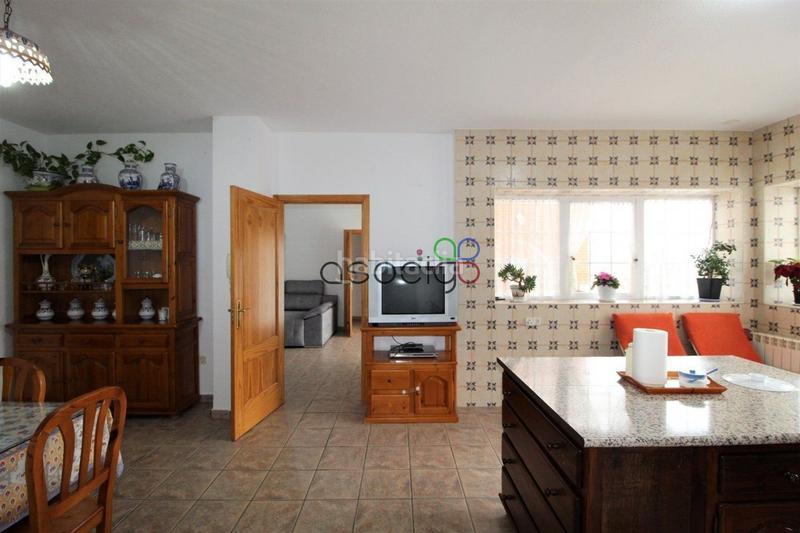 Foto d5f51476-bcee-459c-ba6c-0824fd69980a. Casa chalet independiente en venta en Cabanillas del Campo