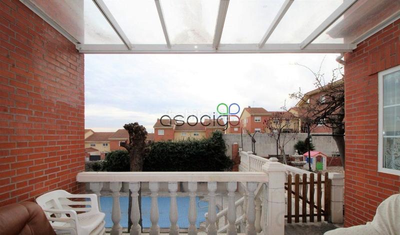 Foto f98fac19-5261-4ccc-9cf2-6e31c6f7ed7e. Casa chalet independiente en venta en Cabanillas del Campo