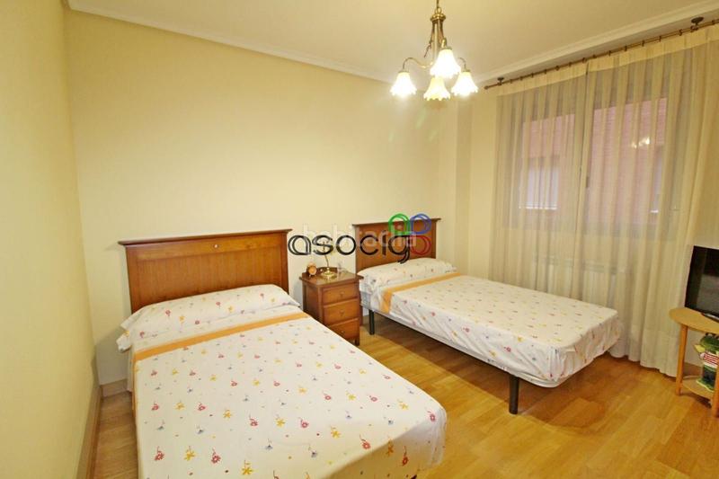 Foto 92c6ec37-0357-4ce8-a7ba-b554df9a2b6d. Appartement avec chauffage parking dans Los Valles-Sanz Vazquez-El Fuerte Guadalajara