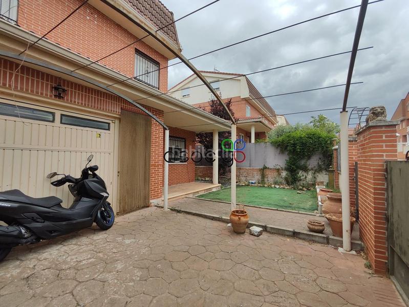 Foto 928e4f3b-ba4b-4b8f-b537-2591308d08ab. Casa adosada chalet pareado en venta en Cabanillas del Campo