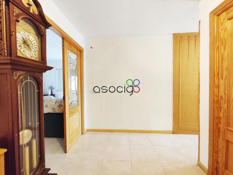 Foto cbe39f2f-aa79-42fb-ba0c-35be09b84998. Casa adosada chalet pareado en venta en Cabanillas del Campo