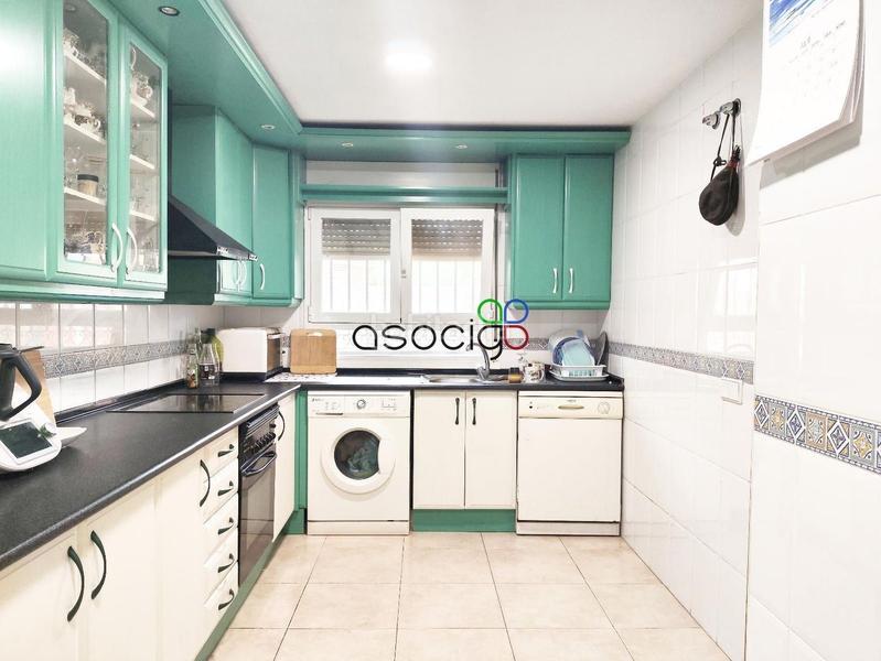 Foto f33586d0-8fc6-4cbd-8694-941243806f84. Casa adosada chalet pareado en venta en Cabanillas del Campo