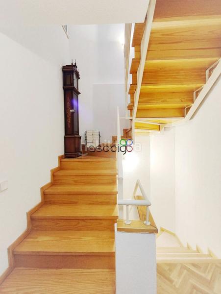 Foto f773a083-0052-4452-8b30-5af10cc56fd5. Casa adosada chalet pareado en venta en Cabanillas del Campo