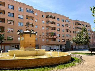 Etagenwohnung  Solan de cabras. Gran piso de 4 dormitorios con plaza de garaje en guadalajara  m