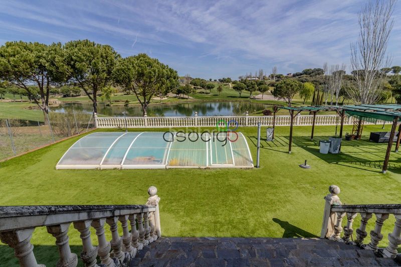 Foto f3117639-8784-4c21-9c9d-85fa56dc3875. Xalet amb calefacció aparcament piscina a Cabanillas del Campo