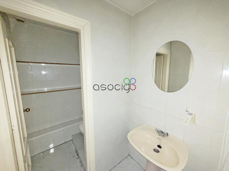 Foto a49ddfb0-e122-4dc0-870e-ea8314c24c28. Local comercial a Estación-Manantiales Guadalajara