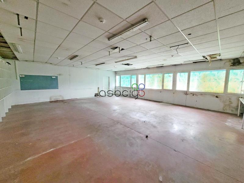 Foto e13292c4-e010-4ee7-891e-0f6263b2b67a. Local comercial a Estación-Manantiales Guadalajara