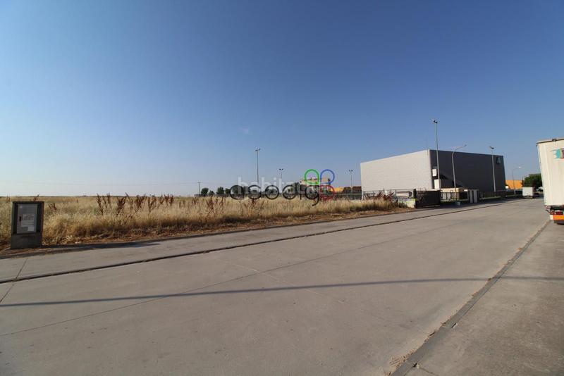 Foto 257e0b50-9eb9-402e-9a24-de91404d0d49. Fondo rustico in Población de Arroyo