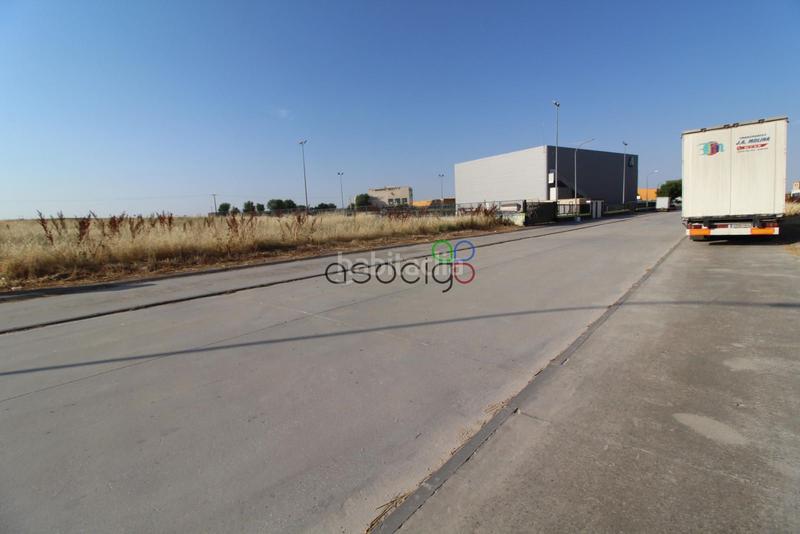 Foto 3b1fe7ae-a7fc-458a-8e3a-84b20798f0d0. Fondo rustico in Población de Arroyo