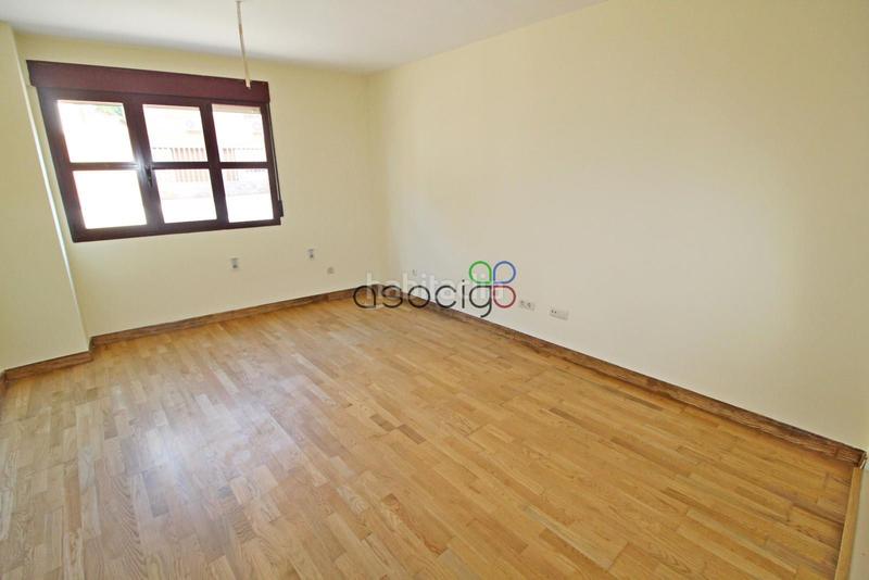 Foto 2878e9b5-95e3-4f71-96a2-6a95eda964e3. Appartamento con riscaldamento in Tórtola de Henares