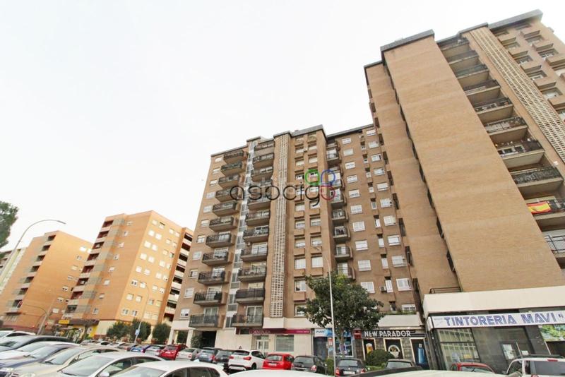 Foto c8629ab6-11a3-4e06-9977-c523ca4149e2. Car parking in Plan Sur-Amistad Guadalajara