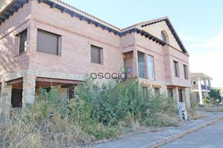 Chalet  Tendedero 14. En espinosa de henares