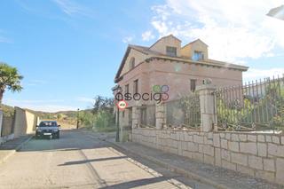 Chalet  Tendedero 14. En espinosa de henares