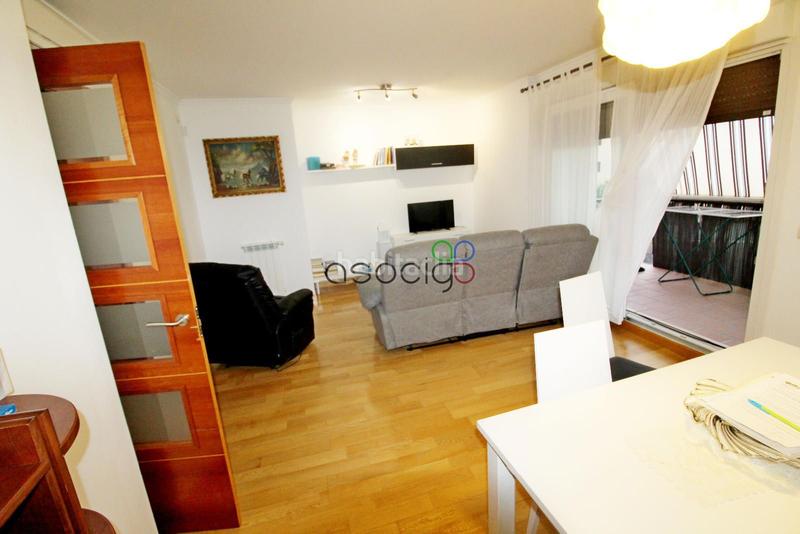 Foto 703261dc-61b2-47bc-b96d-af7c8ac8f038. Pis amb calefacció aparcament piscina a Yebes - valdeluz Yebes