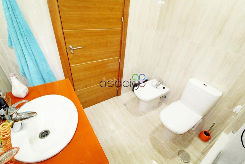 Foto f2e217f4-a1f4-4e62-8ad5-0b82501ab52f. Pis amb calefacció aparcament piscina a Yebes - valdeluz Yebes