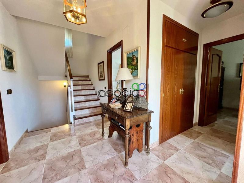 Foto 4dd50387-c566-4167-9d22-55c18ac2025c. Chalet mit heizung parking in Cabanillas del Campo