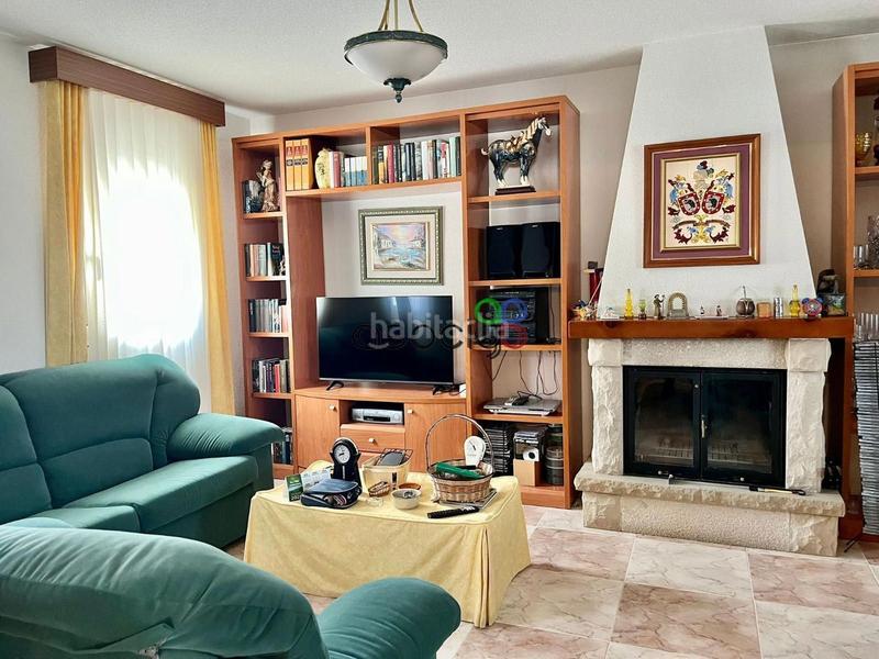 Foto 5d7b6e05-d4e8-48ad-8b4e-6452617b6652. Chalet mit heizung parking in Cabanillas del Campo