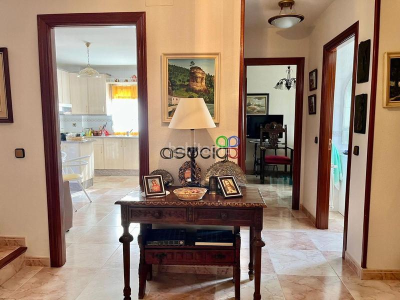 Foto 6ad70c58-00d2-46a7-8fc4-3a76bafbd5ea. Chalet mit heizung parking in Cabanillas del Campo