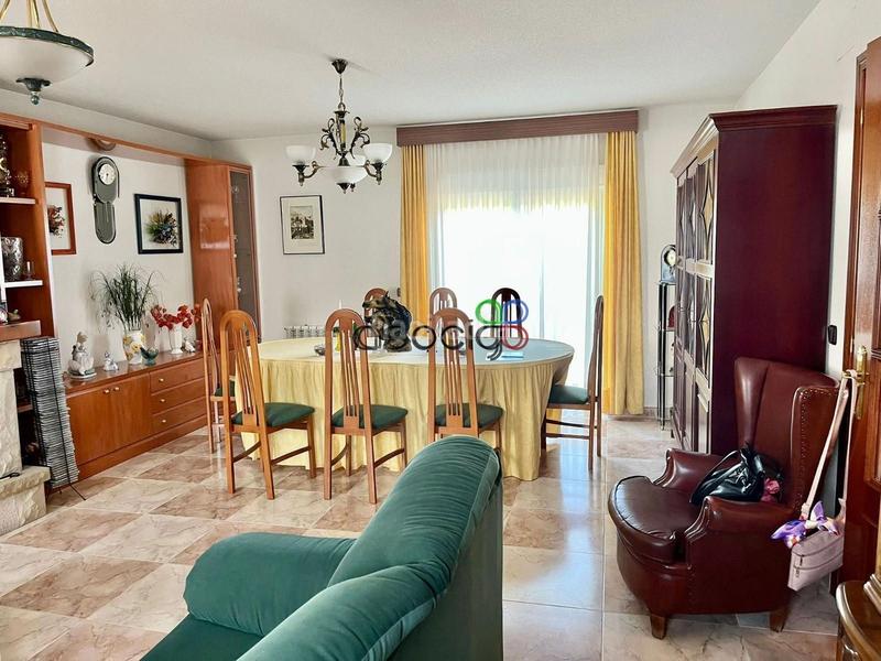 Foto 80196fc0-c031-4966-83e2-10fbe236ffd9. Chalet mit heizung parking in Cabanillas del Campo