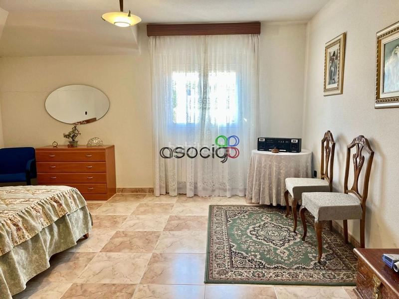 Foto c1bb8c86-3cf8-4bf4-bdd1-f44bbf3e77c2. Chalet mit heizung parking in Cabanillas del Campo