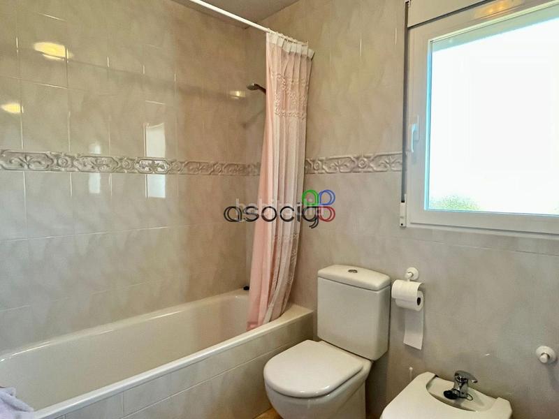 Foto e9fef06b-6fe8-4370-9ab1-cd253df3e7ef. Chalet mit heizung parking in Cabanillas del Campo