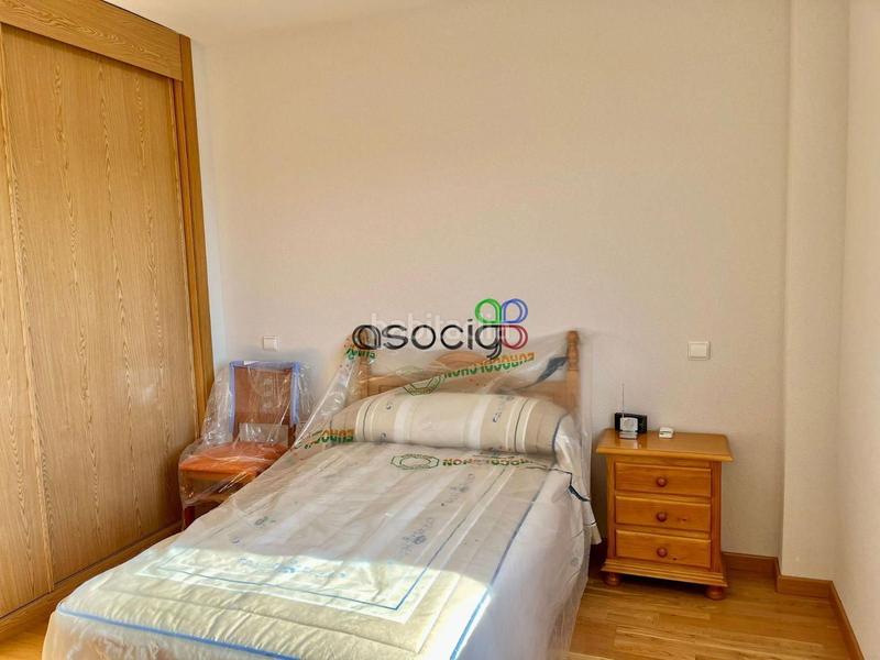 Foto 16aa916d-2265-44e9-aa26-0cd93b4cb170. Casa adossada amb calefacció aparcament a Torija