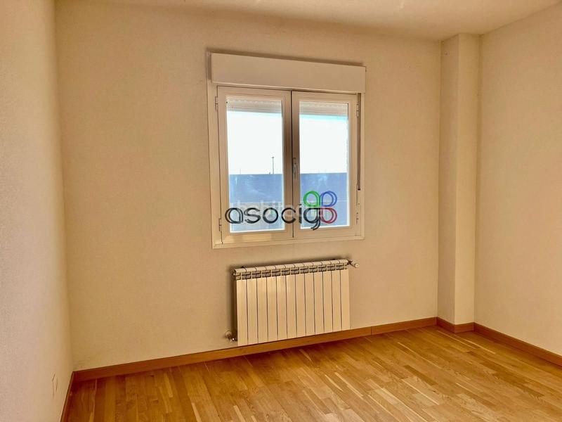 Foto 9f1fbd90-54b9-4a5f-b00d-a657dddb921c. Casa adossada amb calefacció aparcament a Torija