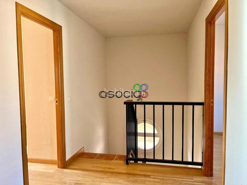 Foto cbbbb300-c408-4cf7-aee5-de5e27fc3e68. Casa adossada amb calefacció aparcament a Torija