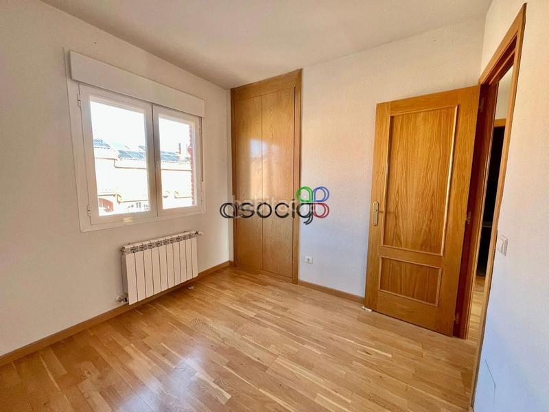 Foto e15e23c1-e730-4c41-bb7f-c5ca0e68c54a. Casa adossada amb calefacció aparcament a Torija