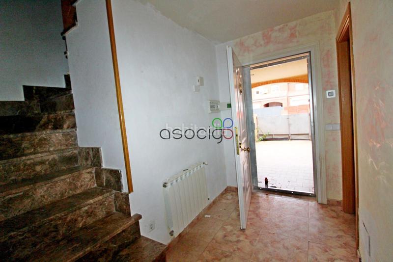 Foto 0c85315a-b205-4ac6-ab82-0817472d33d6. Casa adossada amb calefacció aparcament piscina a Quer