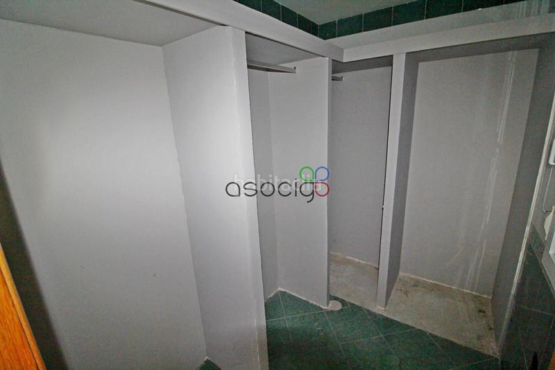 Foto 16cb87c4-dac0-4f24-9775-119352c6a7ac. Casa adossada amb calefacció aparcament piscina a Quer